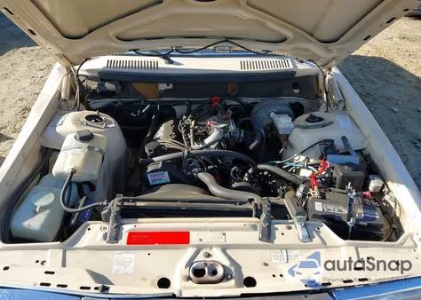 1987 Volvo 244 Dl/Gl z USA, uszkodzony, nr VIN YV1AX8840H1232586